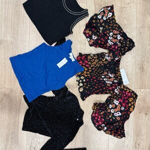 Floral and Solid Tops Collection size XS
